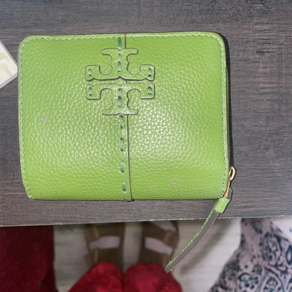 Tory Burch Bags Tory Burch Wallet Green Bifold Wallet Poshmark